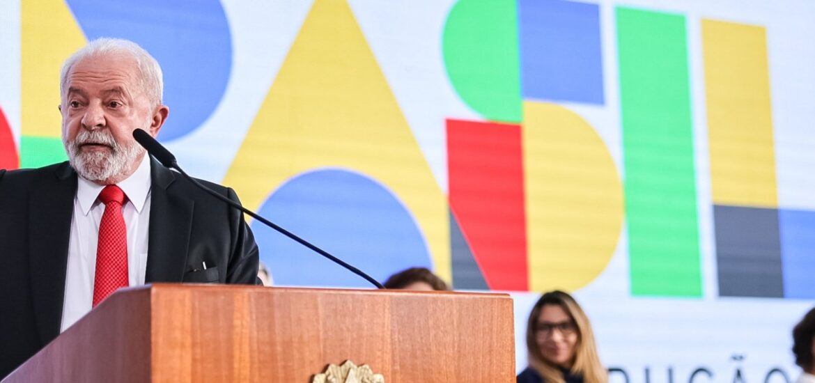 132586,lula-quer-usar-desgaste-dos-ataques-golpistas-para-atrair-apoio-do-republicanos-3