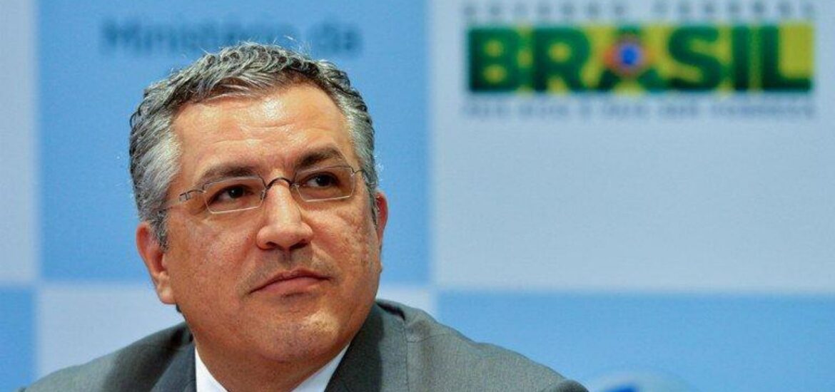 140875governo-decide-antecipar-r10-bilhoes-aos-estados-e-municipios-3