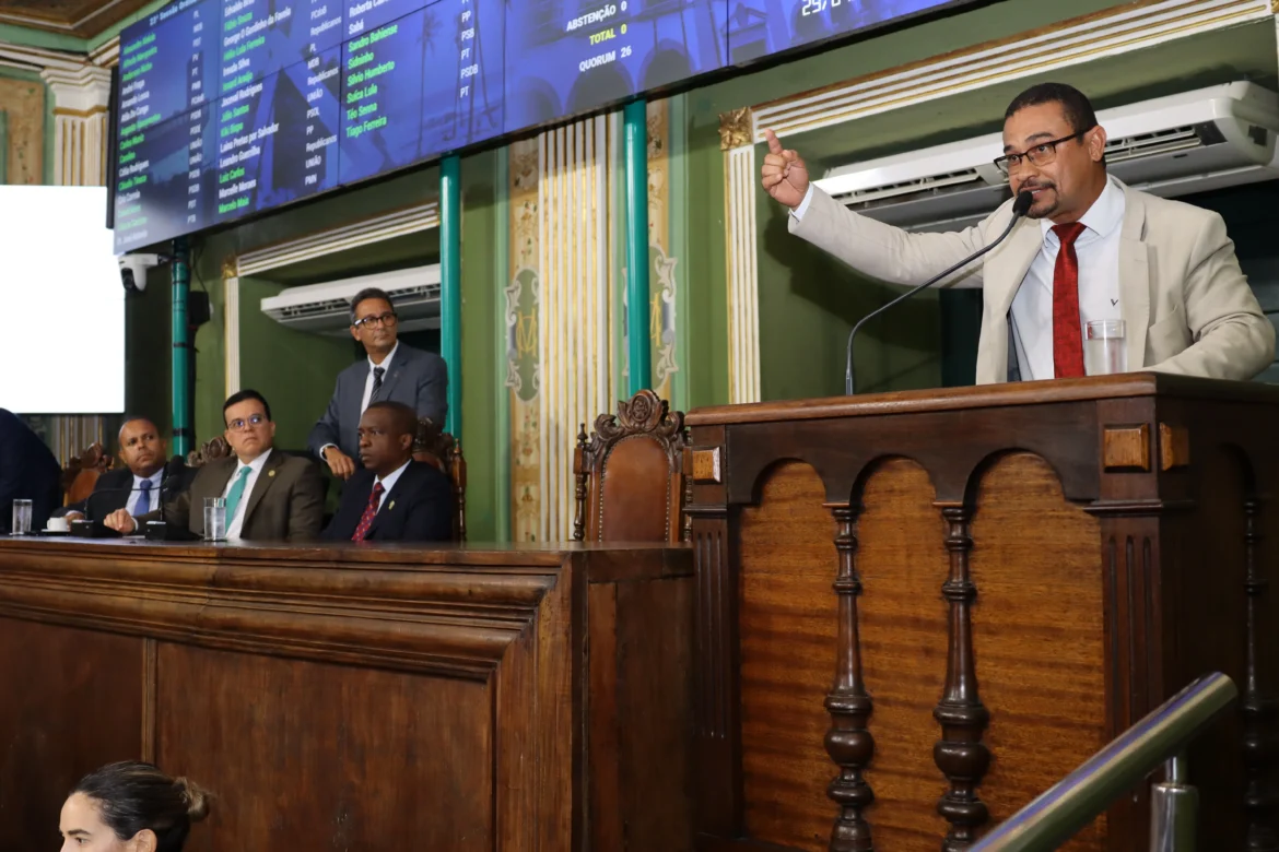 Vereadores-trocam-farpas-apos-paralisacao-dos-rodo0126830100202404291910