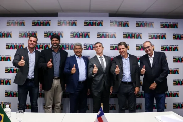 Ze-Coca-deixa-base-de-ACM-Neto-e-ensaia-reaproxima0130417500202501212208-ScaleDownProportional