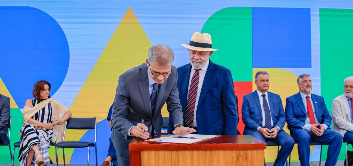 162573sidonio-prepara-nova-marca-para-destacar-projetos-do-governo-lula-30-3