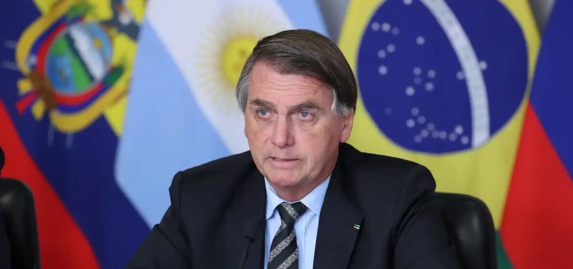 164730bolsonaro-diz-ainda-acreditar-em-milagre-para-reverter-processo-por-tentativa-de-golpe-3