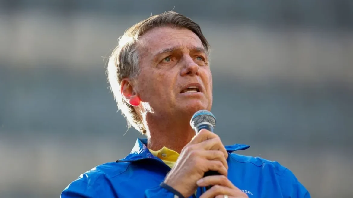 Bolsonaro-chama-Lula-de-ladrao-e-dispara-Jamais-pa0133248900202506292150-9