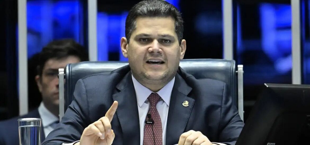 168358davi-alcolumbre-determina-sessao-remota-no-senado-em-meio-a-obstrucao-da-oposicao-3