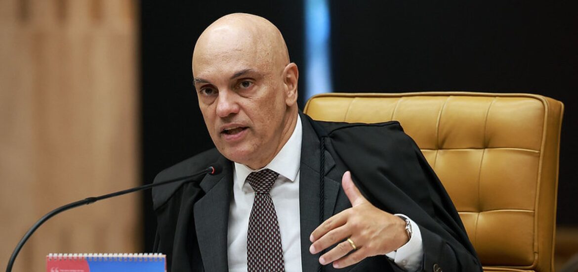 169558pais-so-tem-a-lamentar-uma-tentativa-de-golpe-diz-moraes-no-julgamento-de-bolsonaro-3