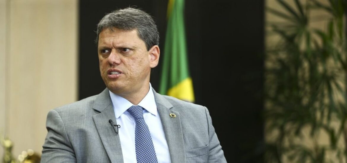 170209tarcisio-de-freitas-pede-autorizacao-a-alexandre-de-moraes-para-visitar-bolsonaro-3