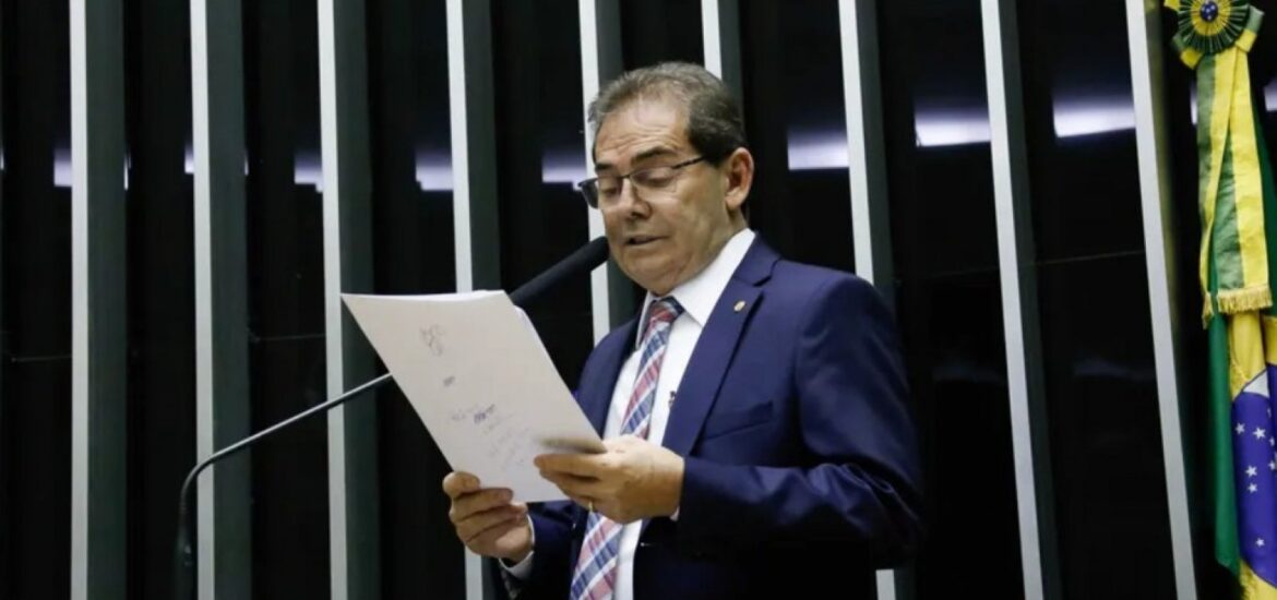 170561relator-da-anistia-admite-cenario-turbulento-e-pode-adiar-entrega-do-texto-3