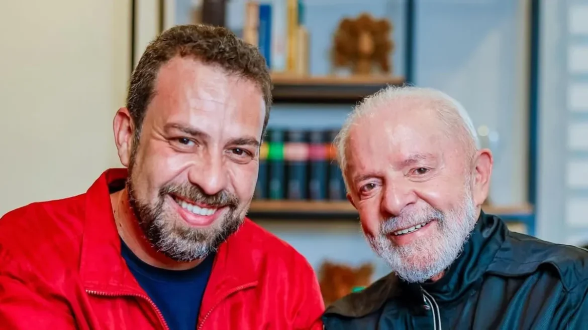 Lula-bate-o-martelo-e-Guilherme-Boulos-sera-minist0131780800202509231828-ScaleDownProportional